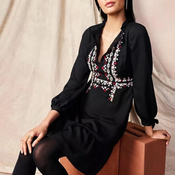 Ann Taylor Embroidered Dress Black Tie Sleeve Split Neck Size 0P - Picture 1 of 14